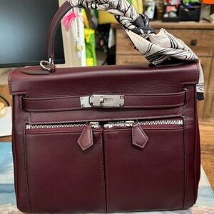 Elegant Kelly 28 Lakis style Burgundy Leather Bag new